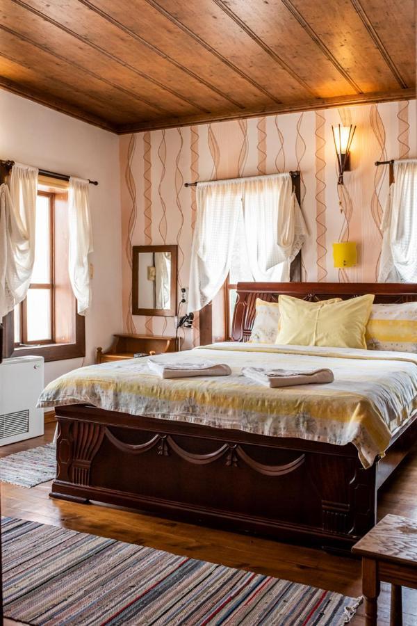 Kazasovata Guest House Tryavna Extérieur photo