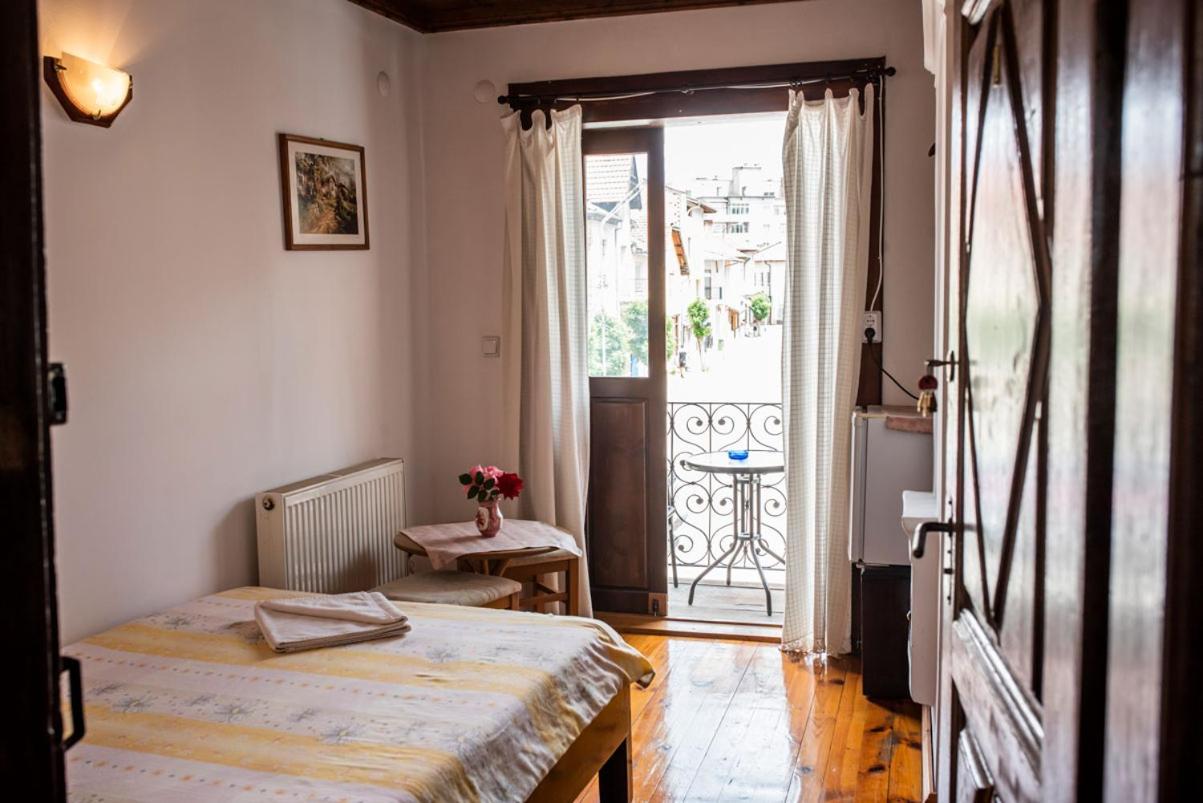 Kazasovata Guest House Tryavna Extérieur photo