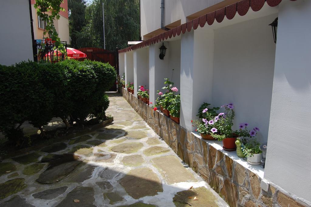 Kazasovata Guest House Tryavna Chambre photo