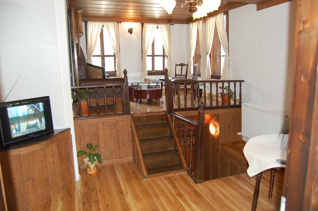 Kazasovata Guest House Tryavna Extérieur photo